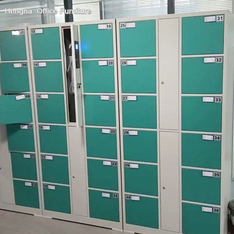 Supermarket's Smart Storage